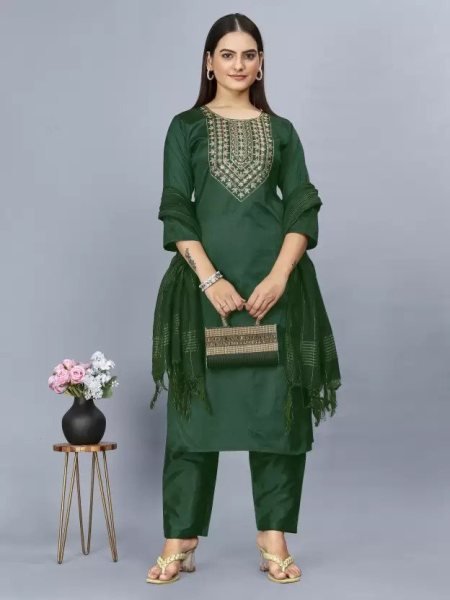 Women s Premium Silk Blend Kurta Set  3 Piece Kurti Set