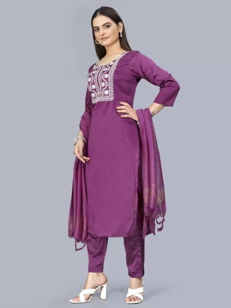 Women s Premium Silk Blend Kurta Set  3 Piece Kurti Set