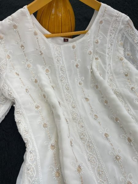 Womens Readymade Designer Georgette Kurtis with Tebby Silk Dupatta Wholesale Collection  Georgette Kurti 