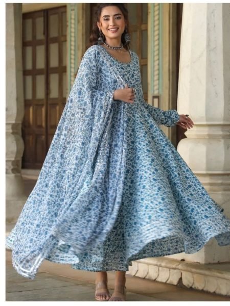 party #kurtis @ http://zohraa.com/multicolor-faux-georgette-kurti-  z2915pvnd-16-16.html #celebrity #anarkali #zohraa #onlines… | Kurti  designs, Fashion, Party wear