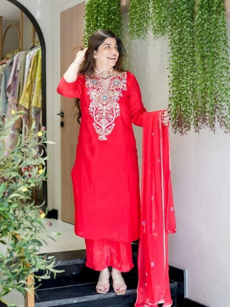 Xavira Red Viscose Shimmer Embroidered Suit Set with Organza Dupatta Embroidery Kurtis 