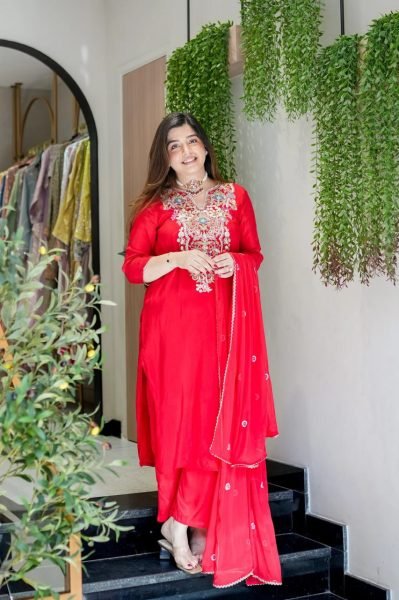 Xavira Red Viscose Shimmer Embroidered Suit Set with Organza Dupatta Embroidery Kurtis 