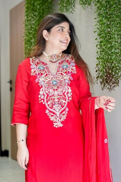 Xavira Red Viscose Shimmer Embroidered Suit Set with Organza Dupatta Embroidery Kurtis 